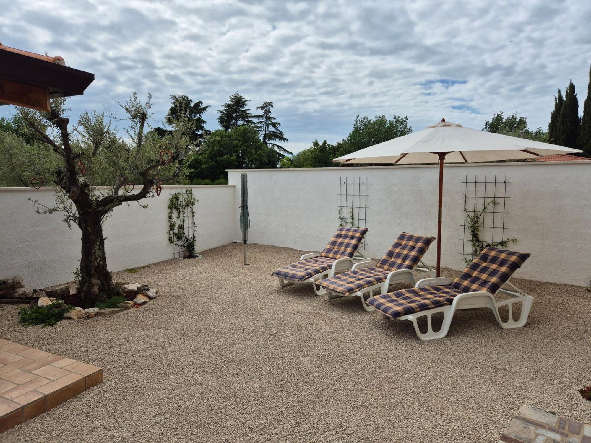 Apartment Vinja Porec - Privat Garden - Whirlpool 外观 照片